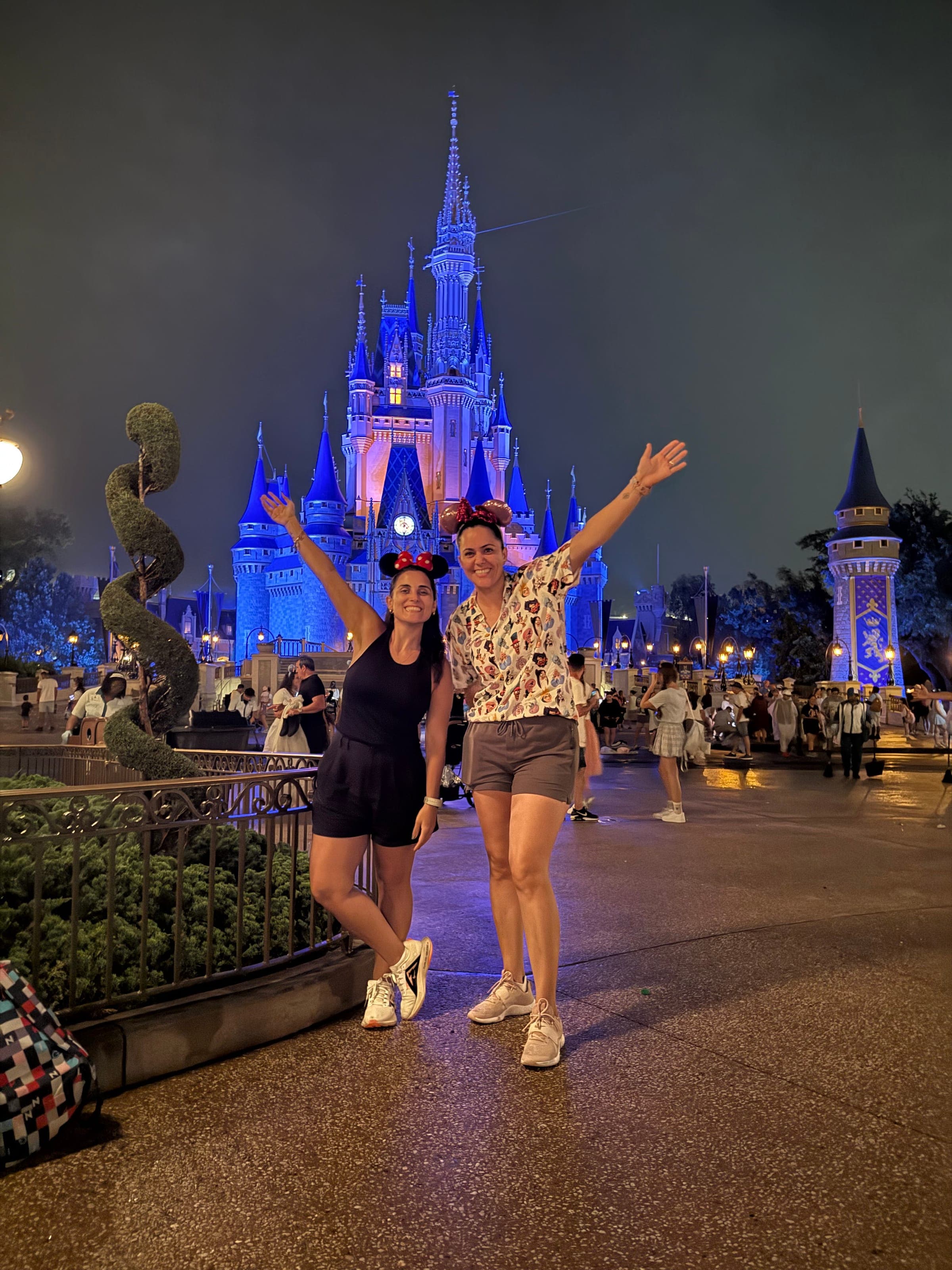 Hello Orlando em frente ao castelo da Disney