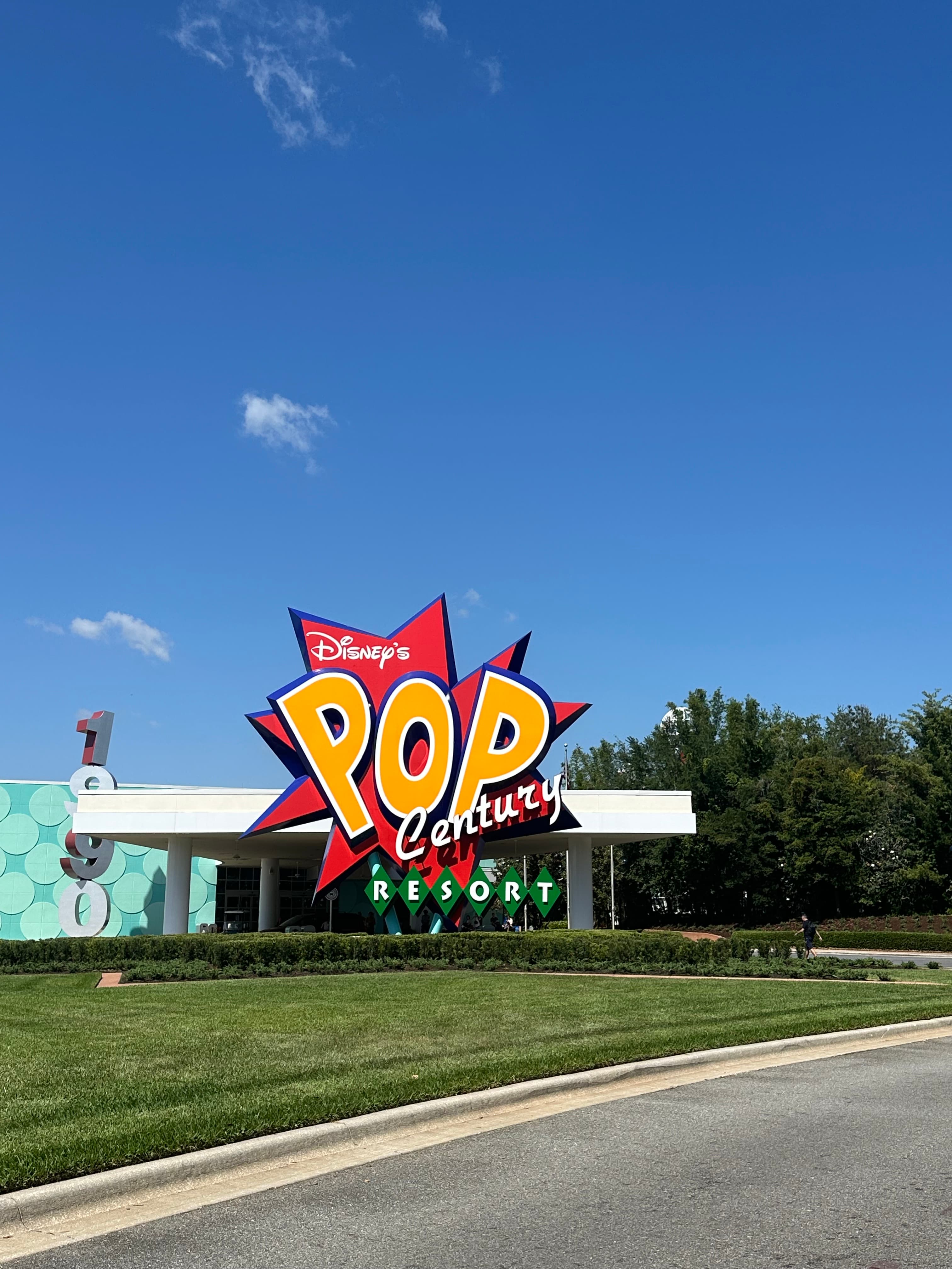 Disney’s Pop Century Resort: vale a pena? Review completo do hotel econômico da Disney
