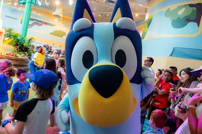 Bluey’s Wild World deixa de usar fila virtual no Animal Kingdom