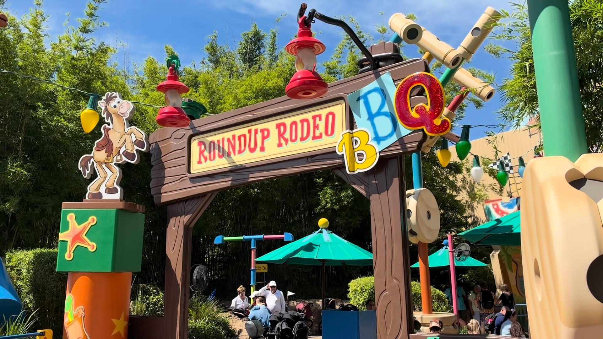 Roundup Rodeo BBQ vale a pena? Preços e como foi a nossa experiência